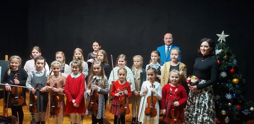 Noworoczny koncert uczniów Studia Skrzypiec Iwony Cichoń